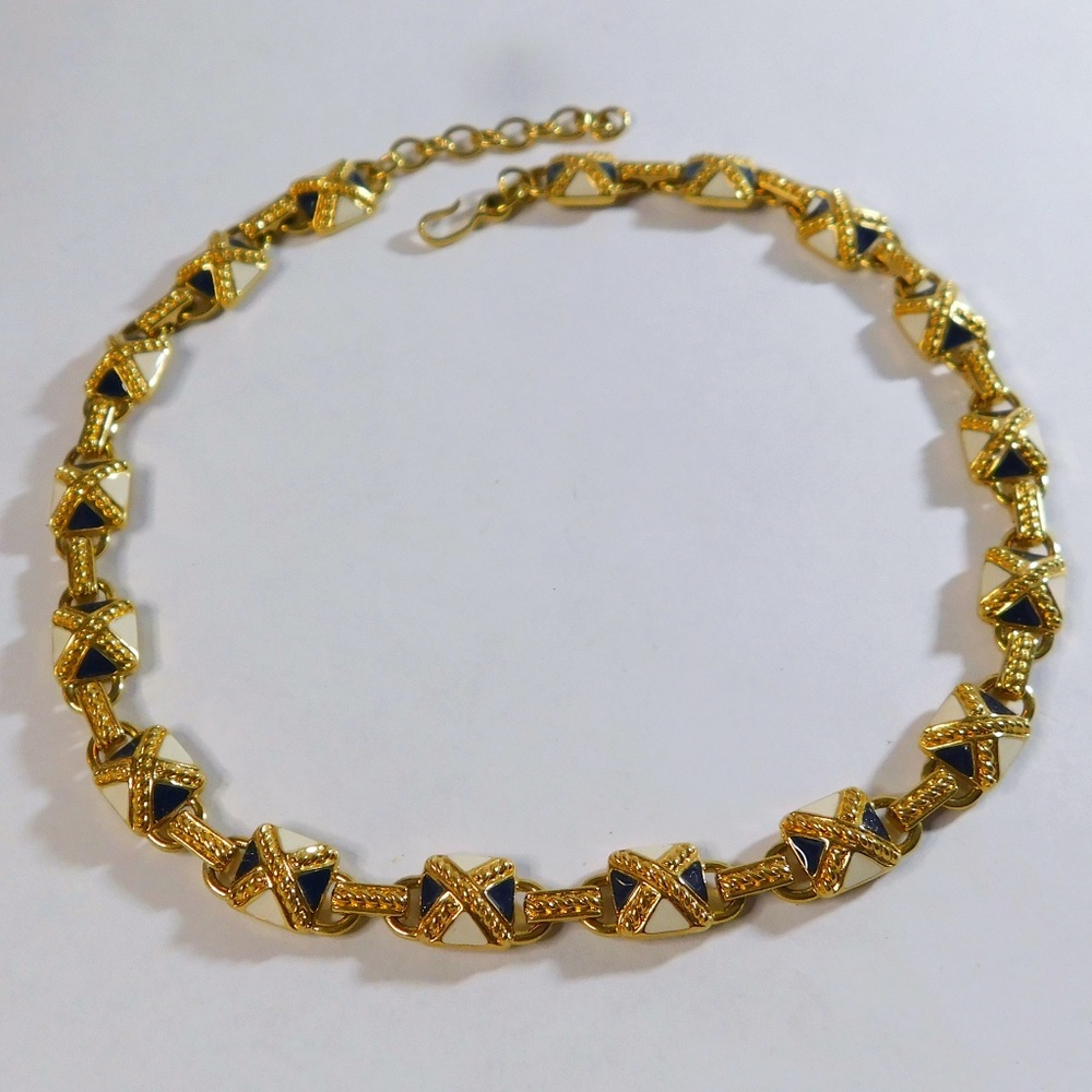 Monet Gold Tone Black and White Enamel Chocker Necklace Vintage